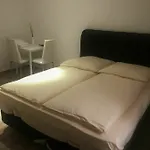 Hr Hotel